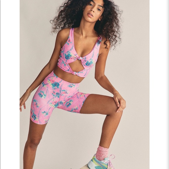 LoveShackFancy Pants - NWT $118 LOVESHACKFANCY X BEACH RIOT BIKE SHORT HINTS OF HIBISCUS Size Small